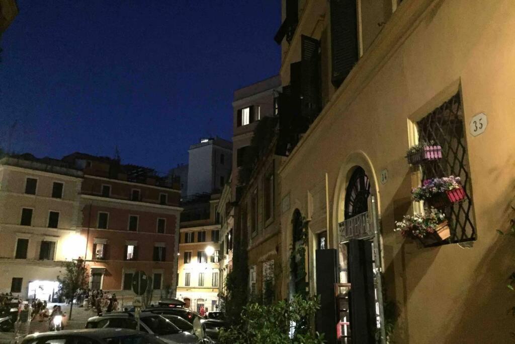 Small Mezzanine Apartment Colosseo Rome Luaran gambar